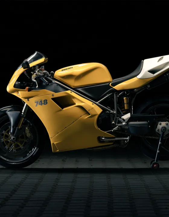 Ducati 748