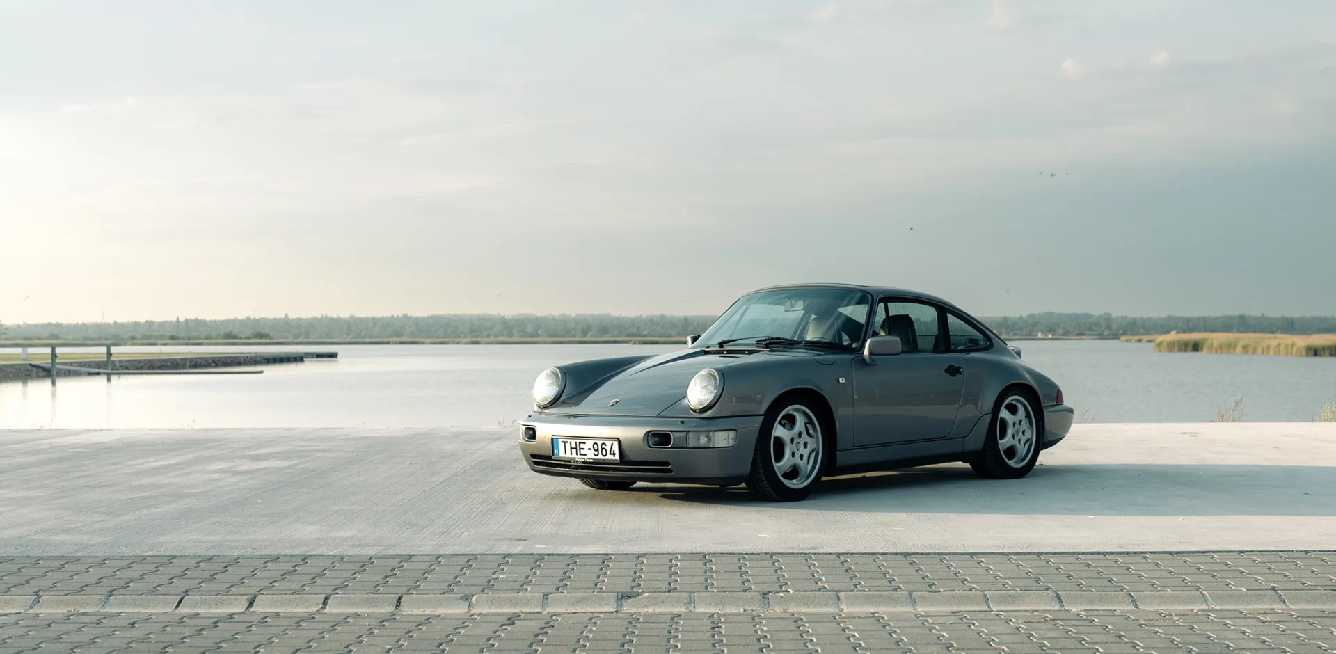 Porsche 964